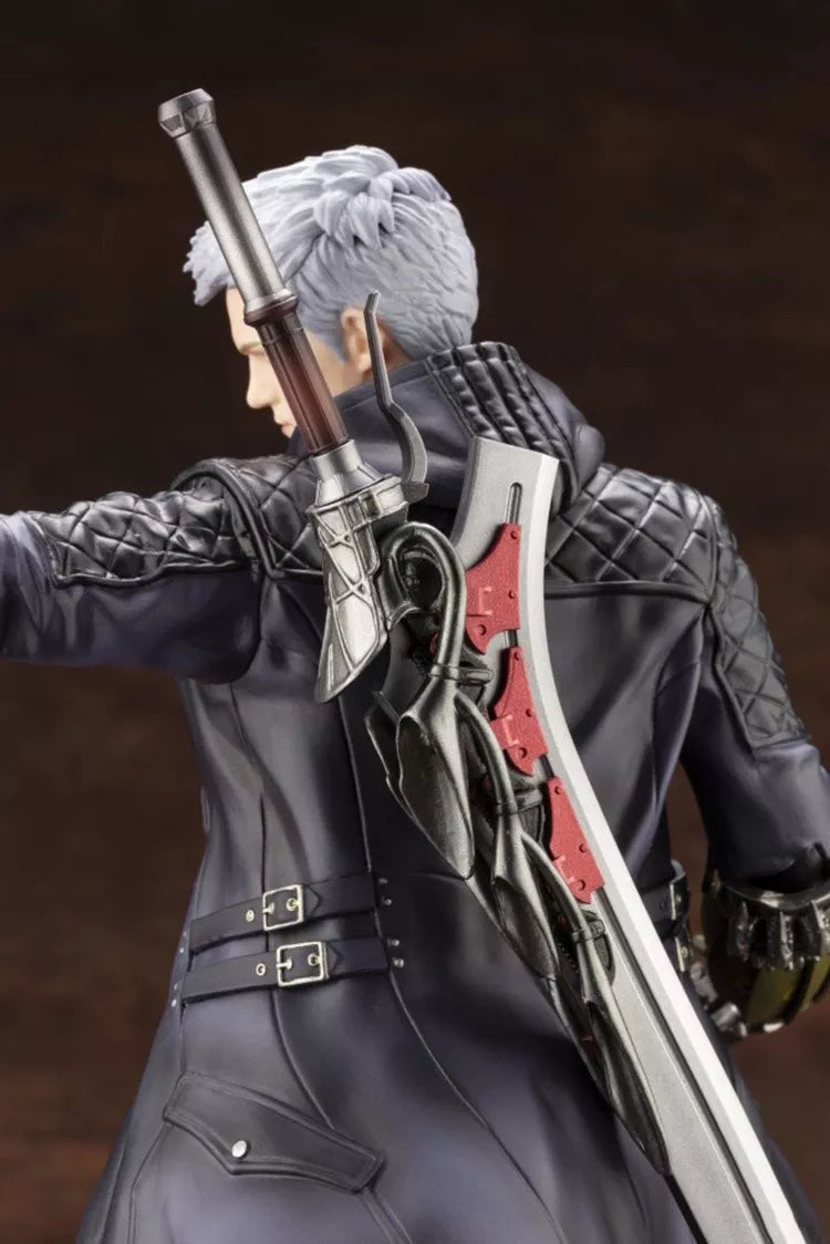 Devil May Cry Themed Dante & Nero Statue Action Statues