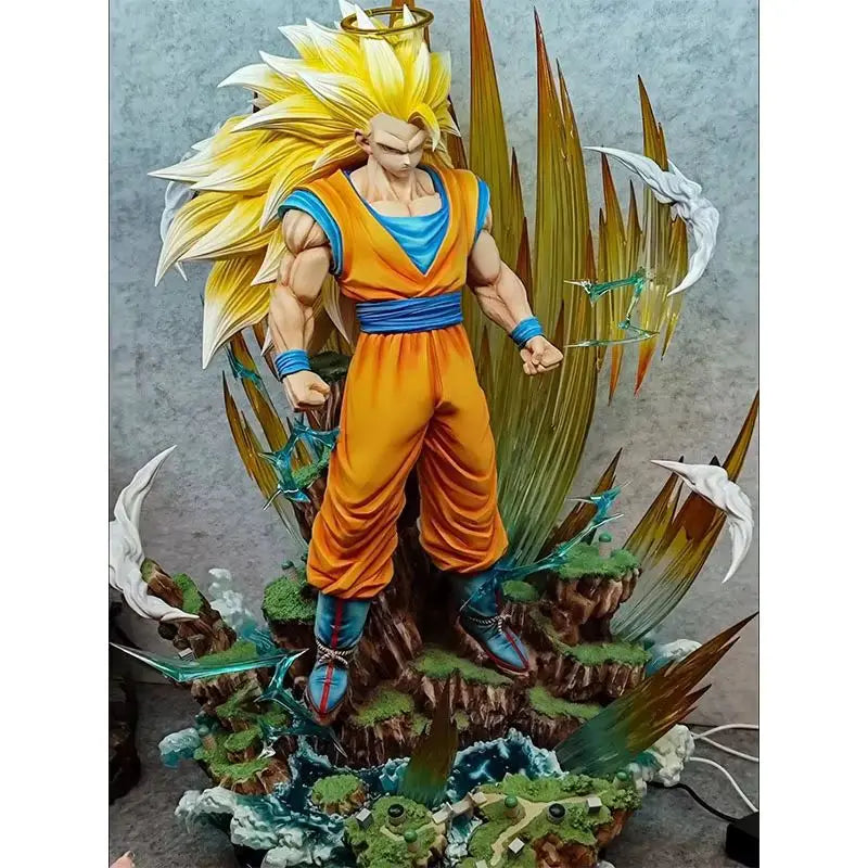Goku Super Saiyan 3 Goku Action Statue