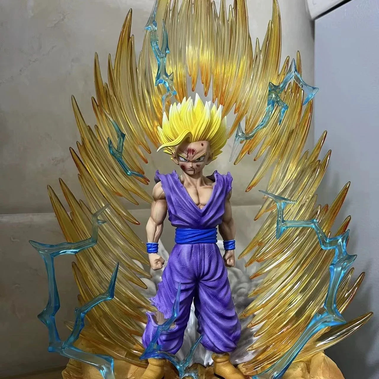 Gohan Super Saiyan 2 Power-Up Action Statue