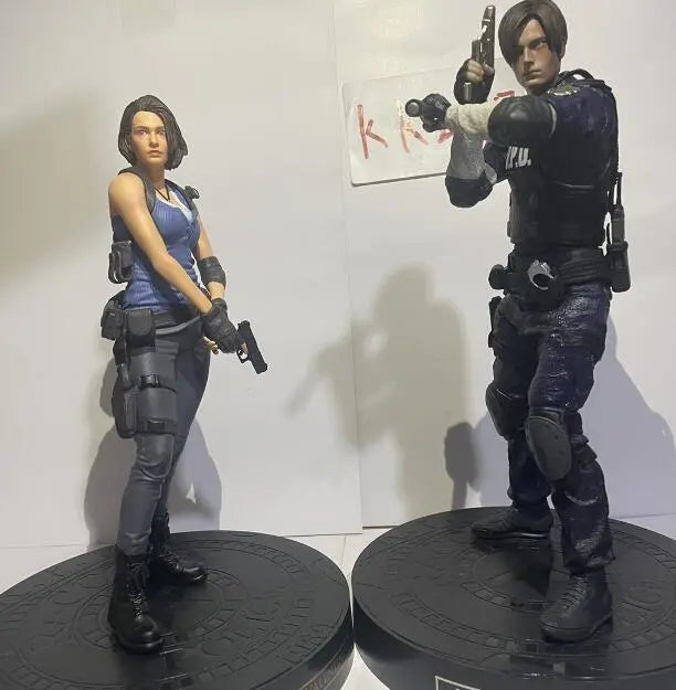 Leon Kennedy and Jill Valentine Inspired Action Statuettes